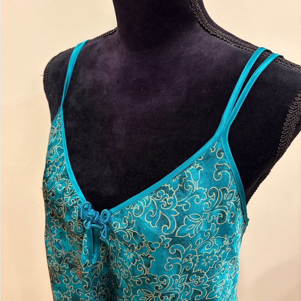 Inner Most Chemise with Robe - Picture 3 of 9